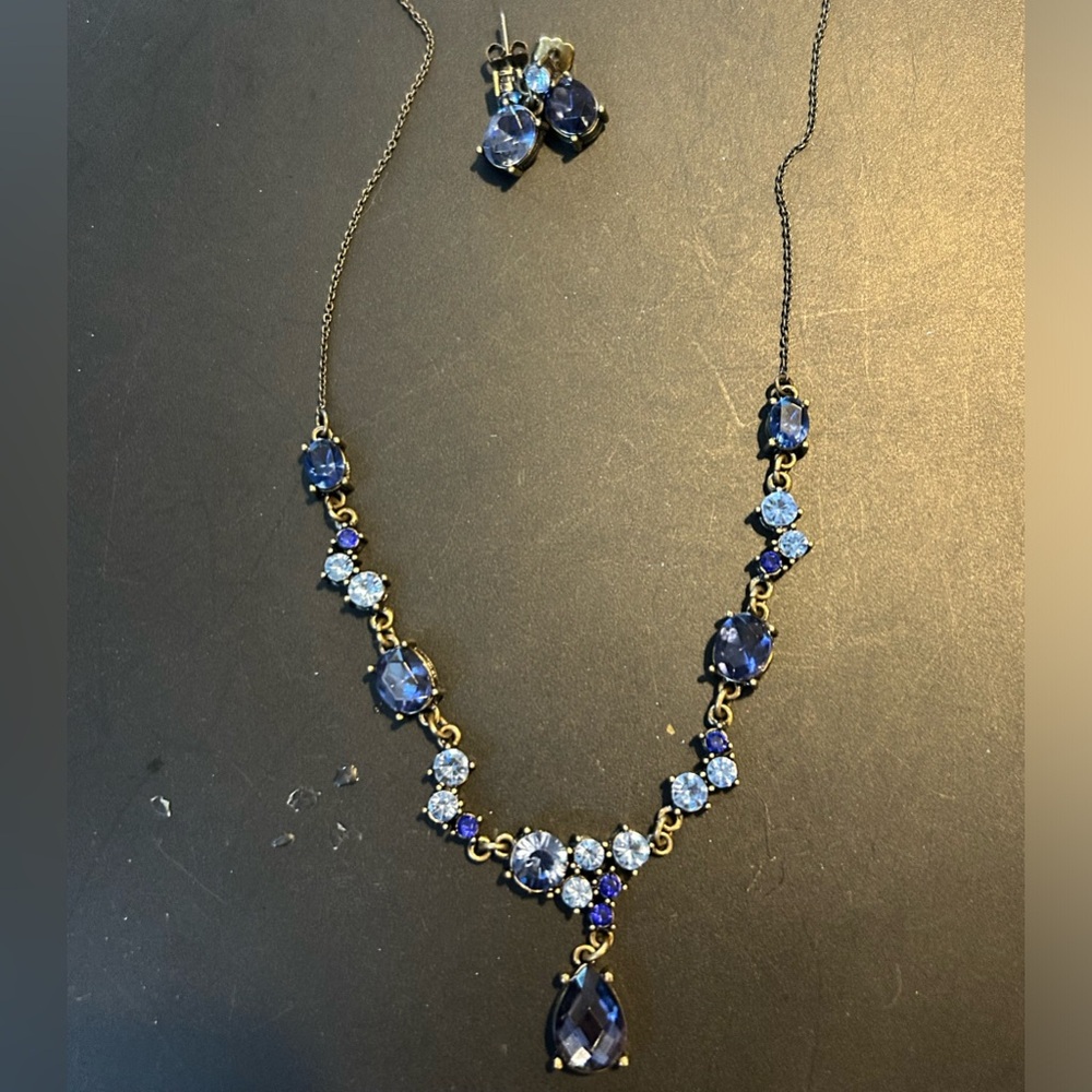 Avon After Dark Necklace & Earrings Gift Set (Blue)